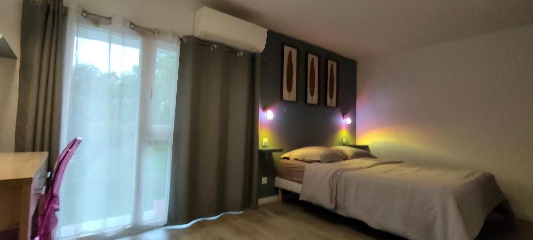 Photo of Bedroom in Saint-Symphorien-sur-Saone