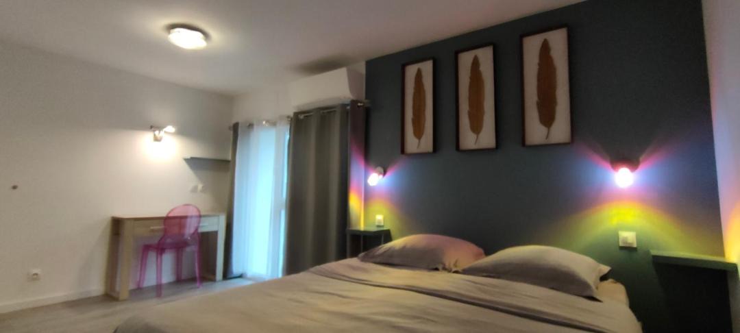 Photo of Bedroom in Saint-Symphorien-sur-Saone