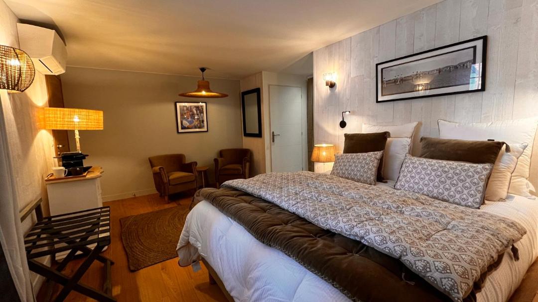 Photo of Bedroom in Aix-en-Issart