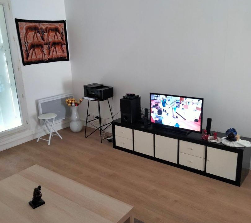 Photo of Livingroom in Les Mureaux