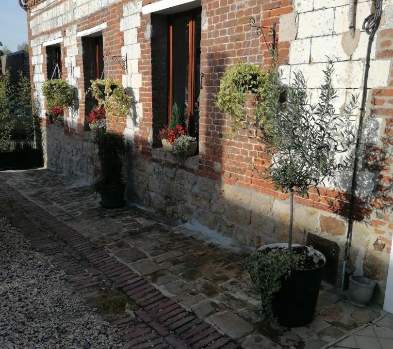 Photo of Others in Montigny-sur-Crecy