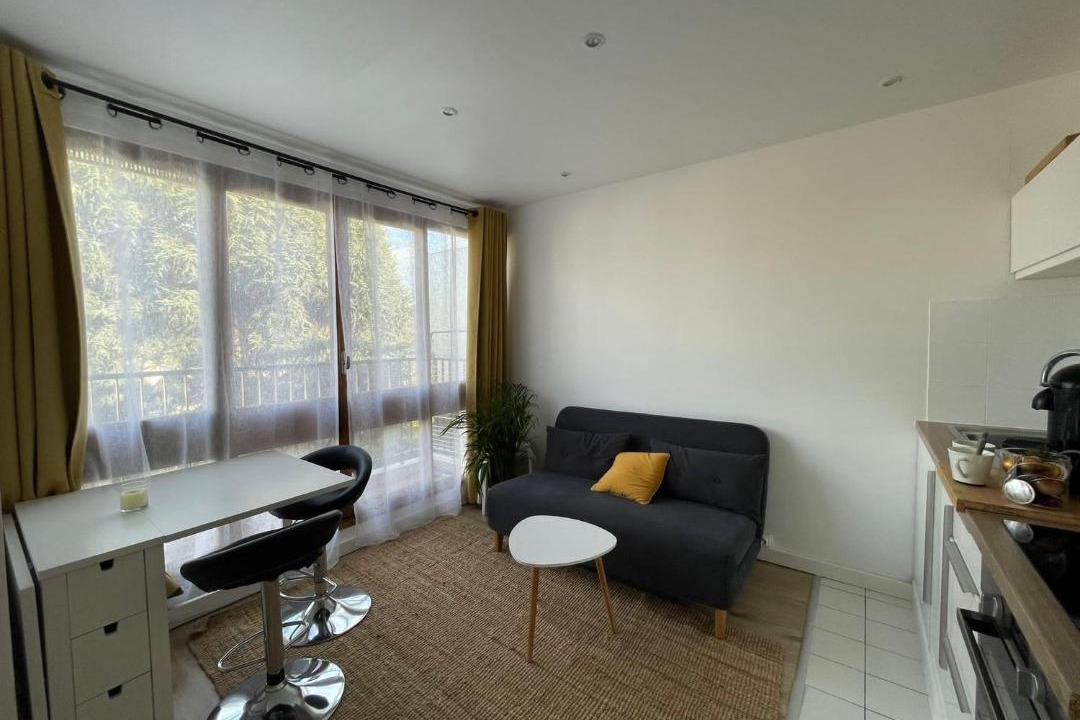 Photo of Livingroom in Le Chesnay
