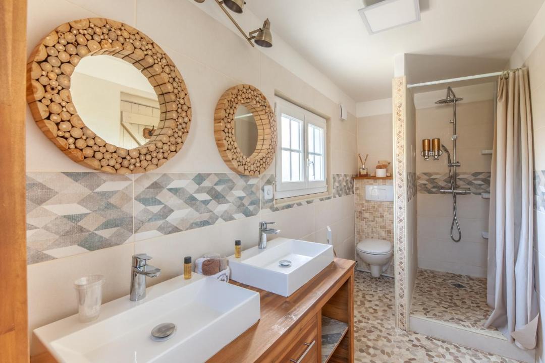 Photo of Bathroom in Sainte-Marie-au-Bosc