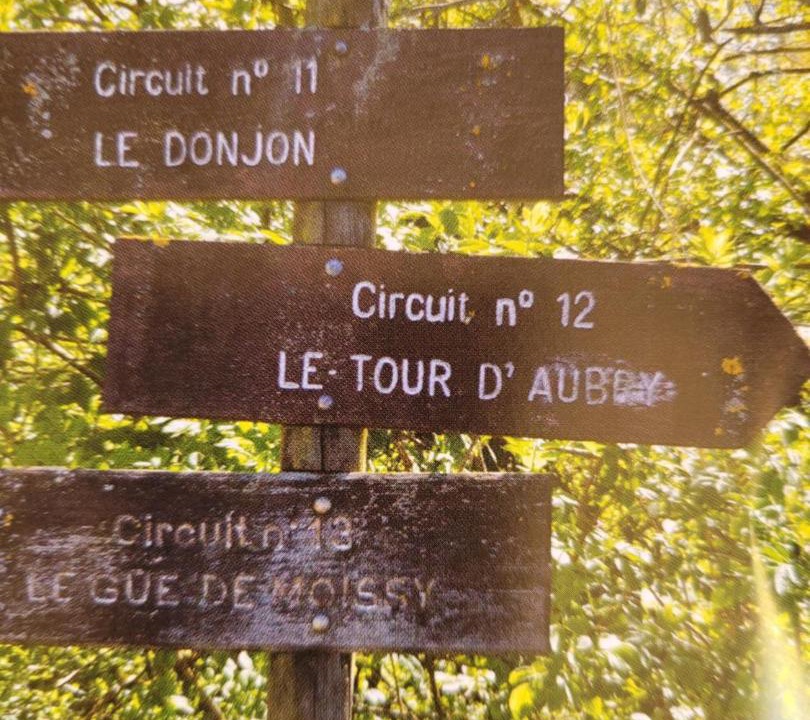Photo of Buildings in Coulonces
