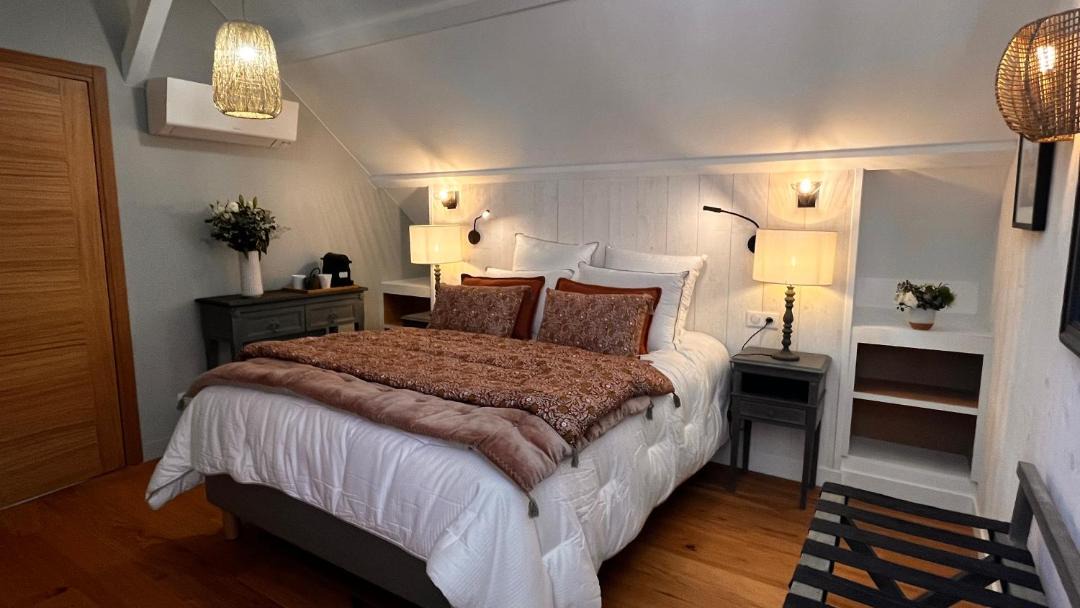 Photo of Bedroom in Aix-en-Issart