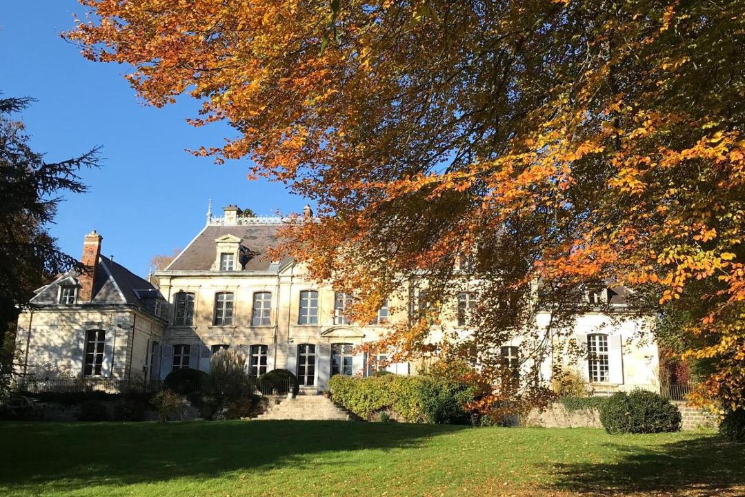 Photo of Buildings in Contay