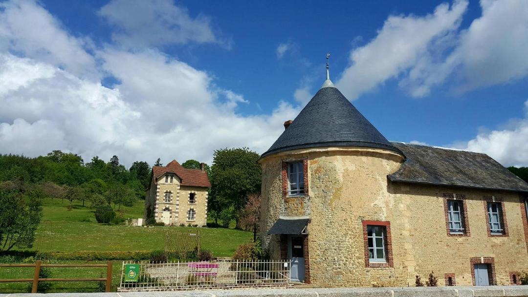 Photo of Buildings in Saint-Agnan-sur-Sarthe