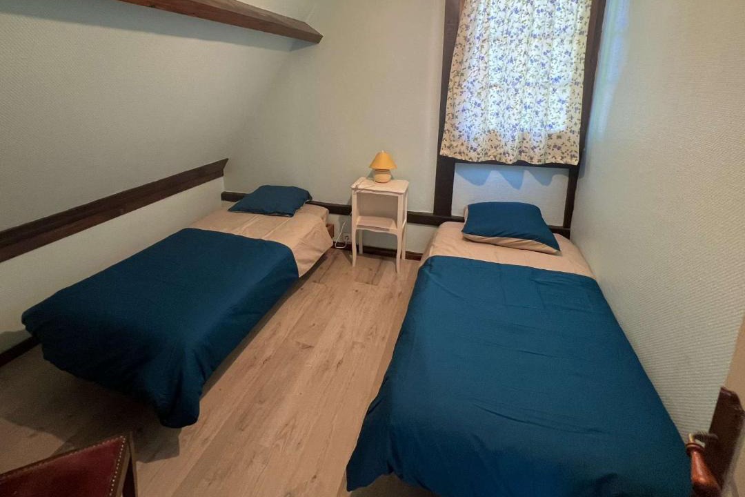 Photo of Bedroom in Genneville