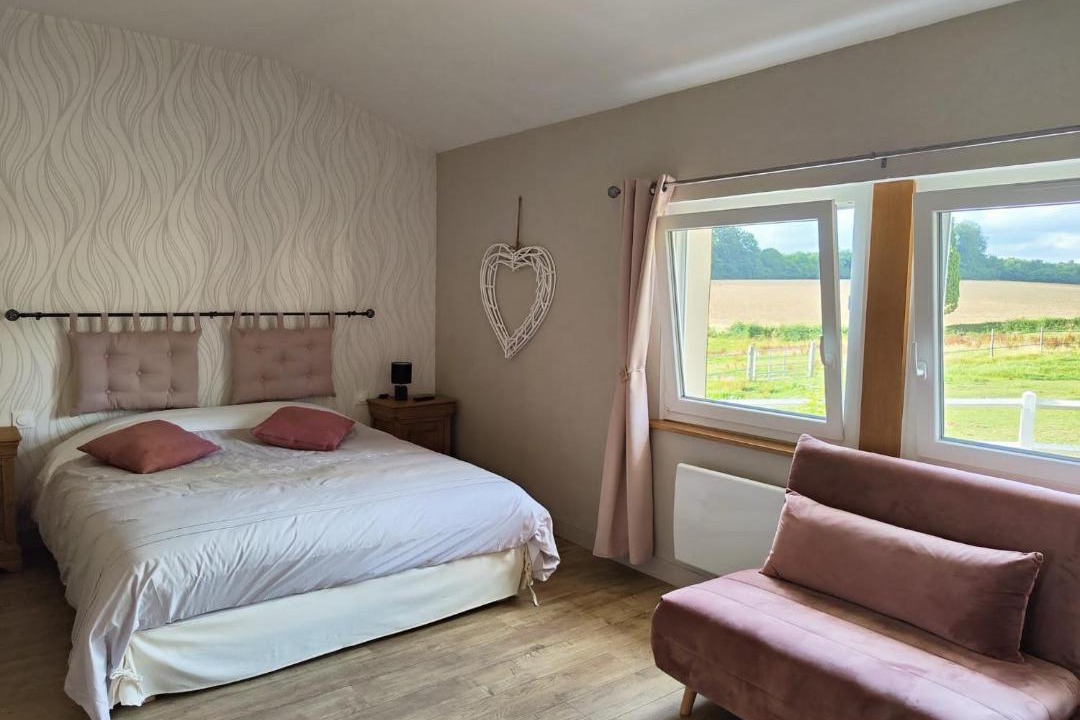 Photo of Bedroom in Maucomble