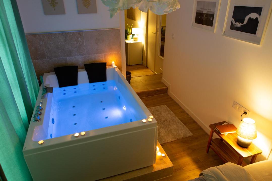 Photo of Bedroom in Pont-Audemer