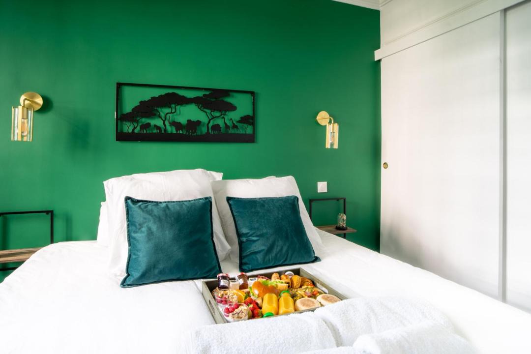Photo of Bedroom in Levallois-Perret