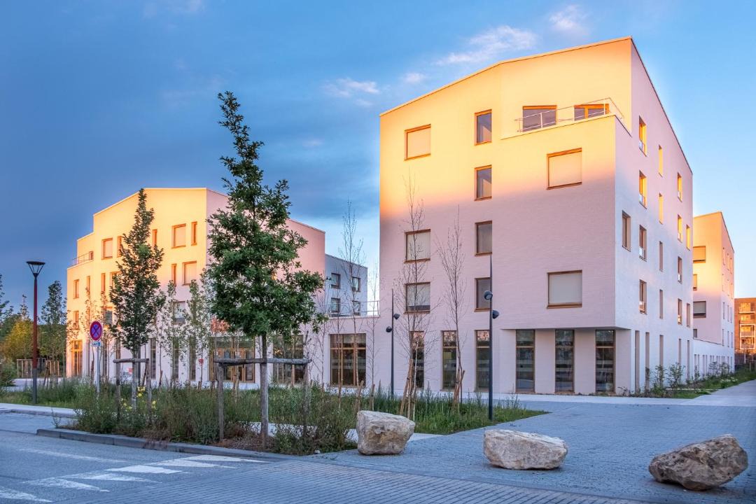 Photo of Buildings in Saint-Honore - Jeanne d'Arc