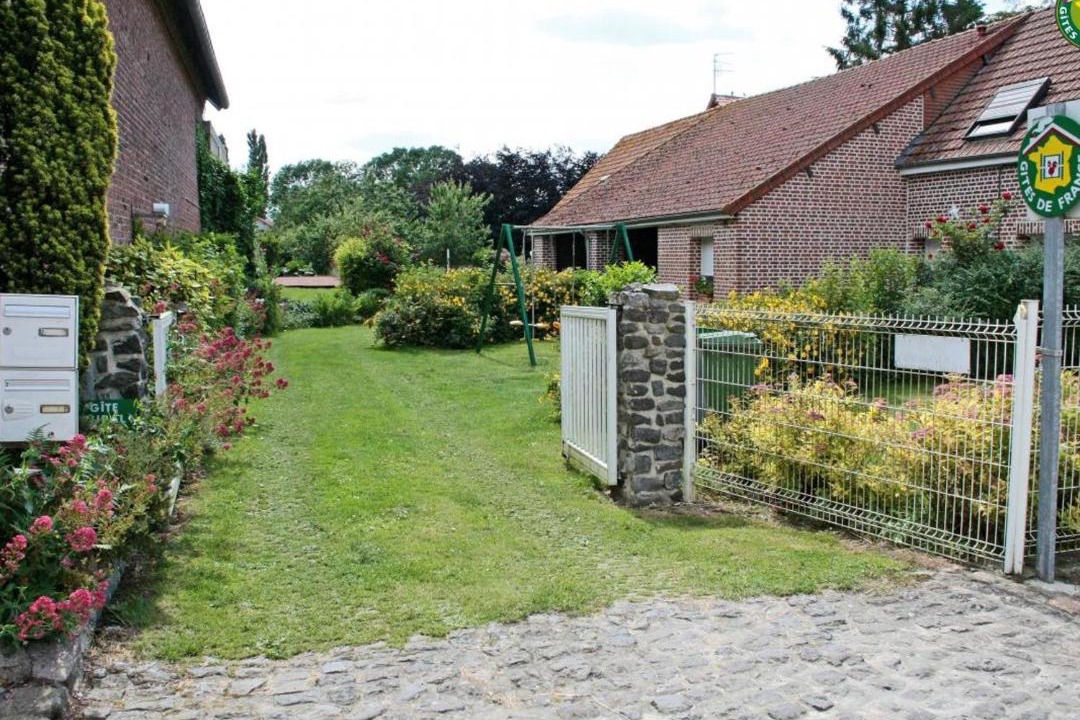 Photo of Buildings in Fontaine-les-Croisilles