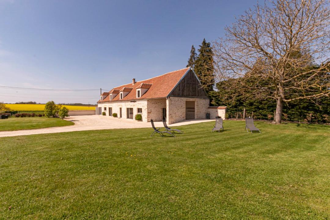 Photo of Buildings in Chatillon-sur-Morin