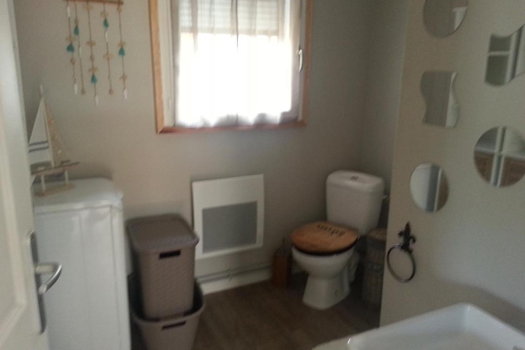 Photo of Bathroom in Etricourt-Manancourt