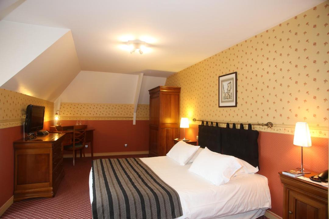 Photo of Bedroom in Chateau-Thierry