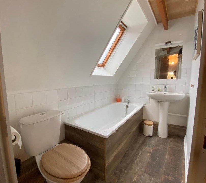 Photo of Bathroom in Bethune