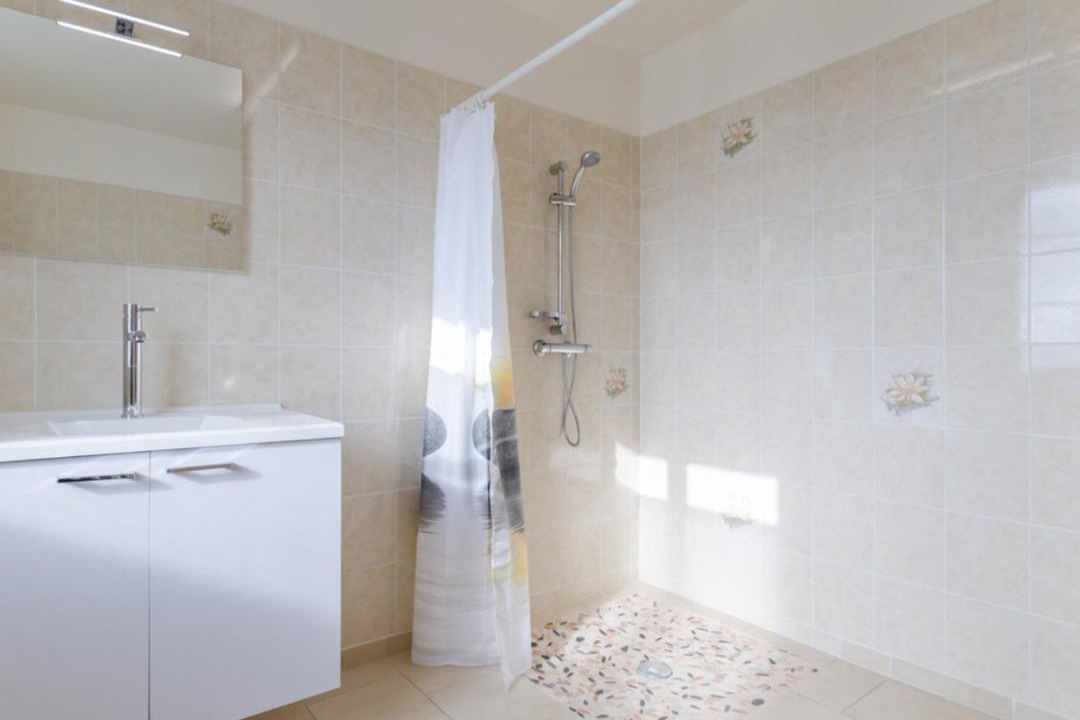 Photo of Bathroom in Morvilliers