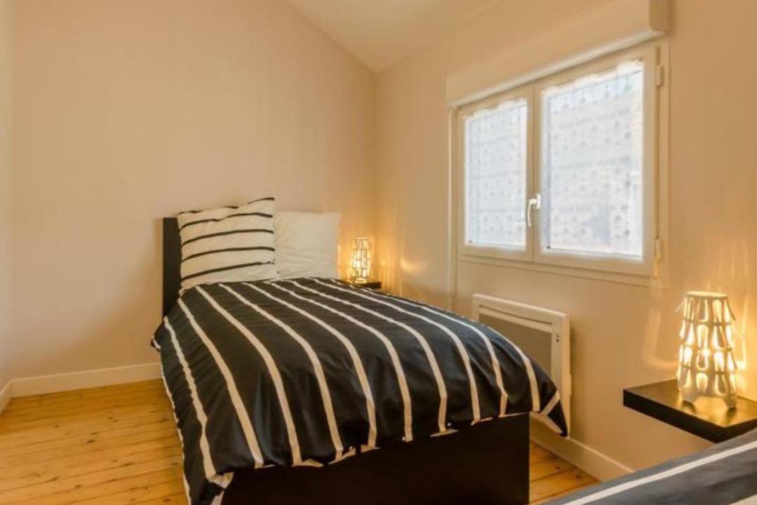 Photo of Bedroom in Romilly-sur-Seine