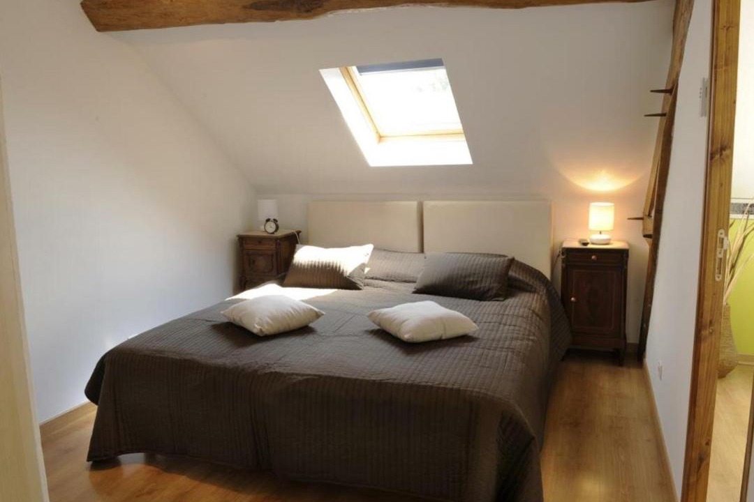 Photo of Bedroom in Noe-les-Mallets