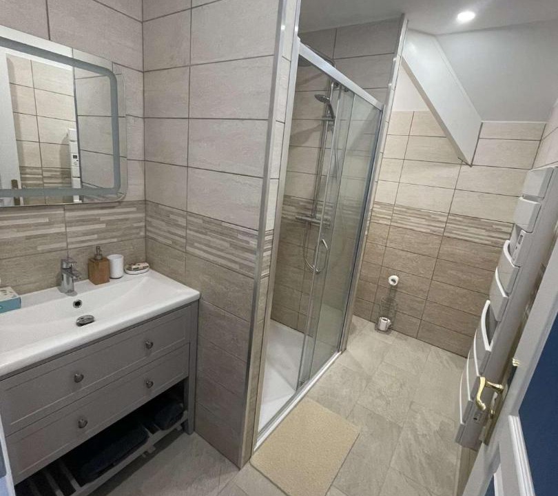 Photo of Bathroom in Aveluy