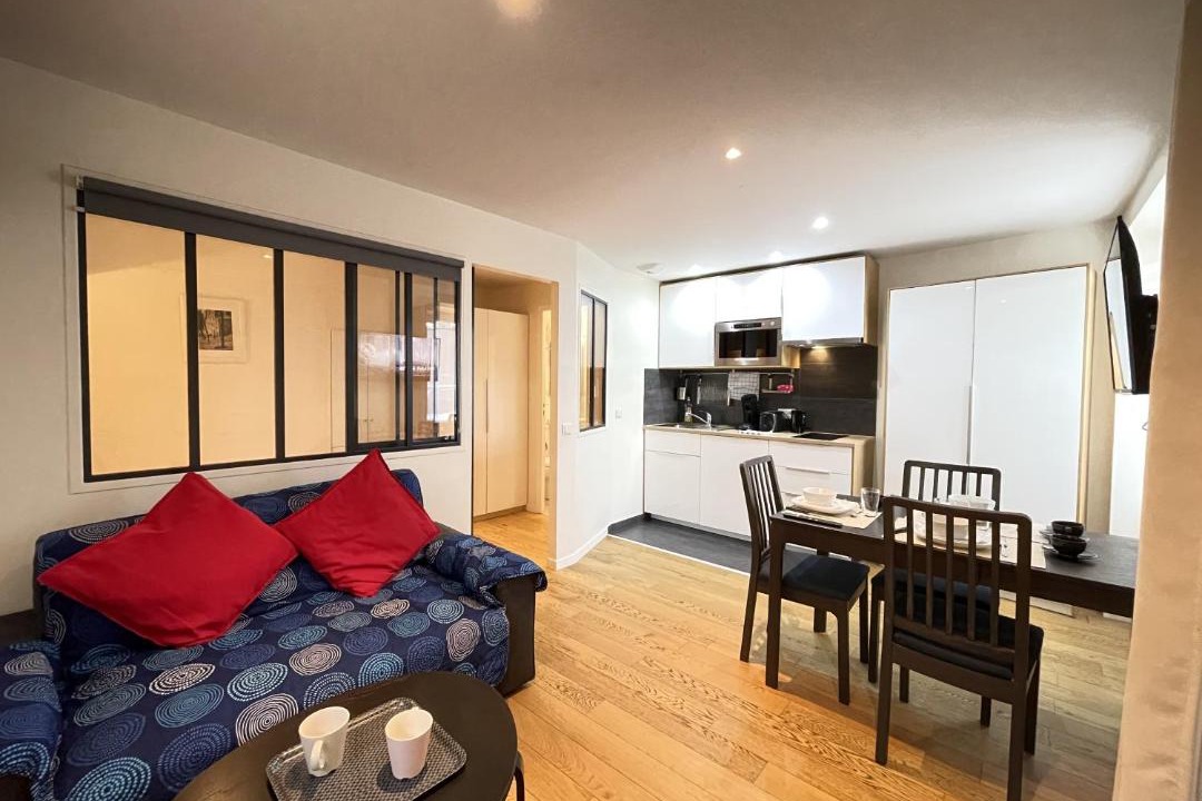 Photo of Livingroom in Jouy-en-Josas