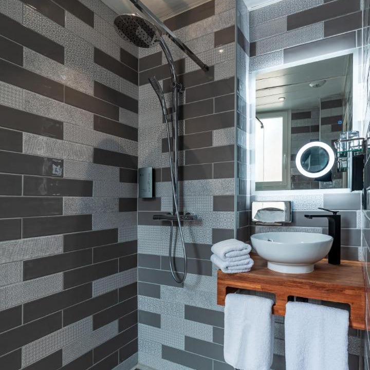 Photo of Bathroom in Quartier de la Chapelle