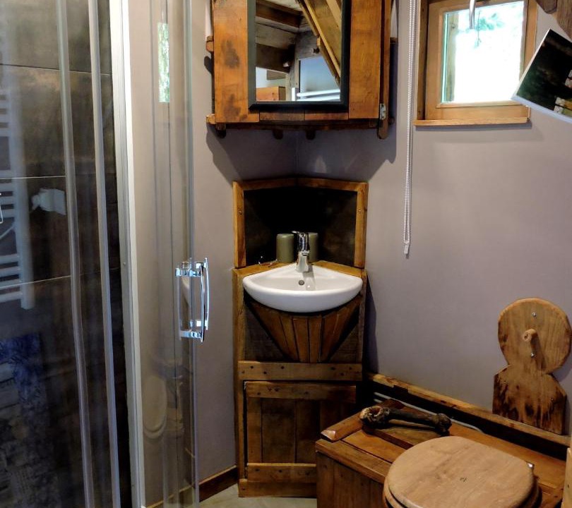 Photo of Bathroom in Connigis