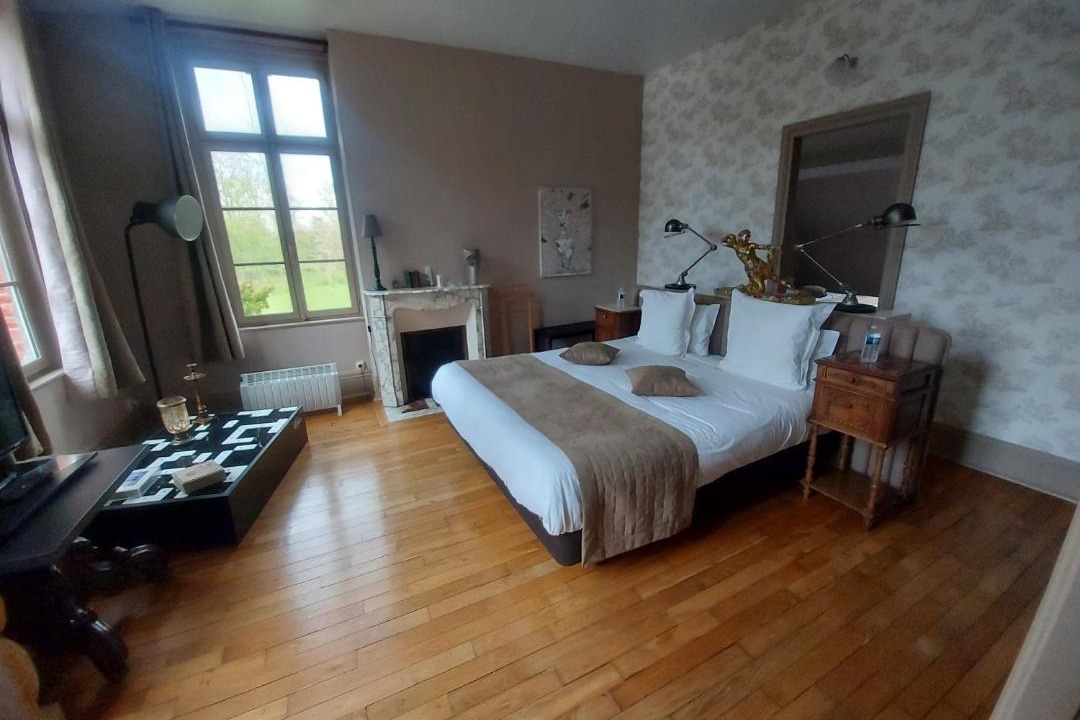 Photo of Bedroom in Sery-les-Mezieres
