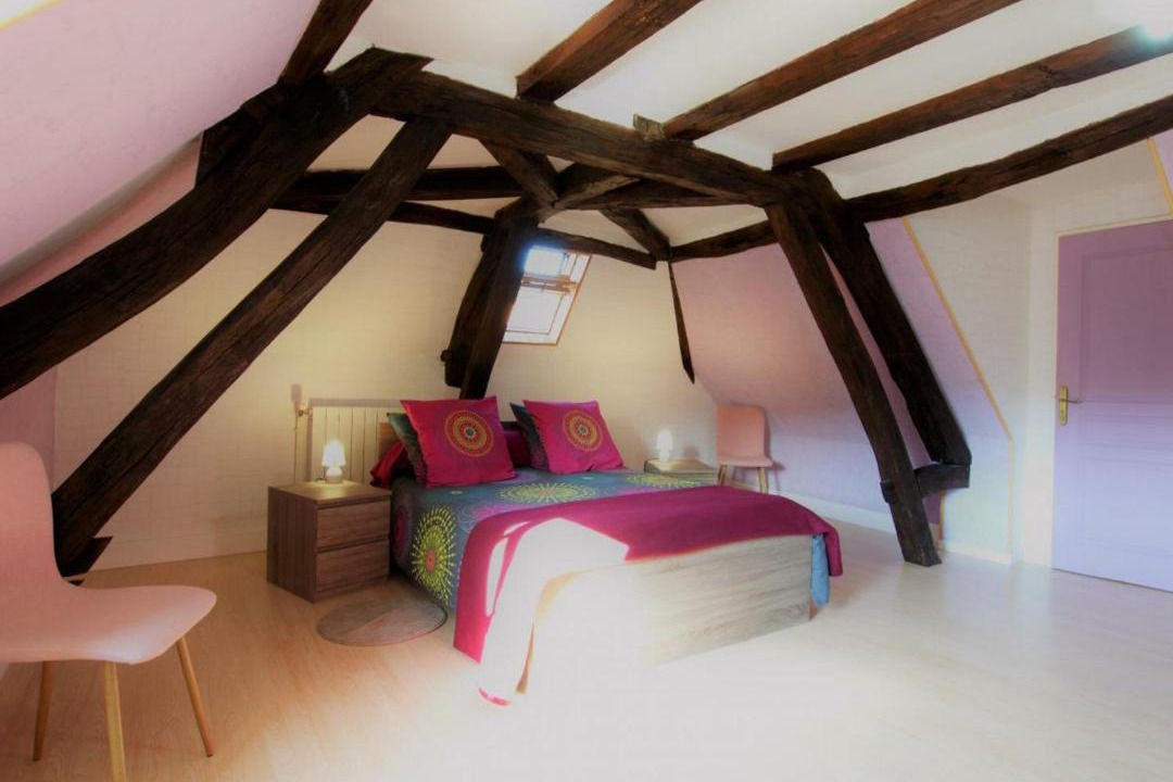 Photo of Bedroom in Neuville-sur-Vanne