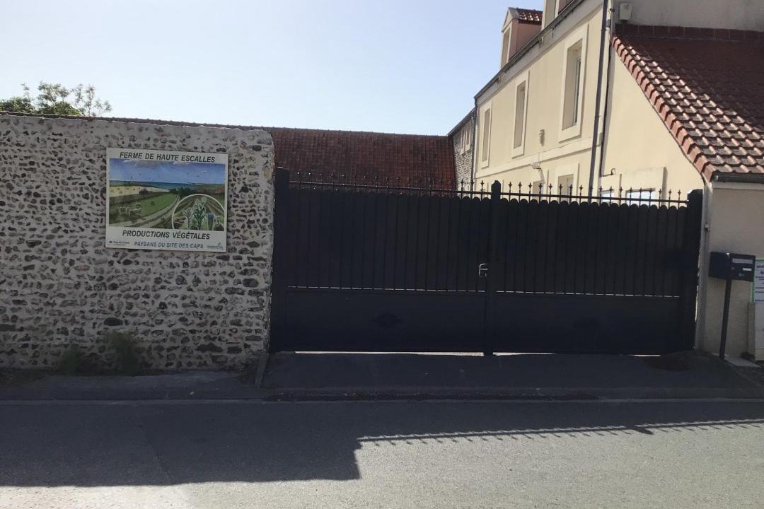 Photo of Others in Escalles
