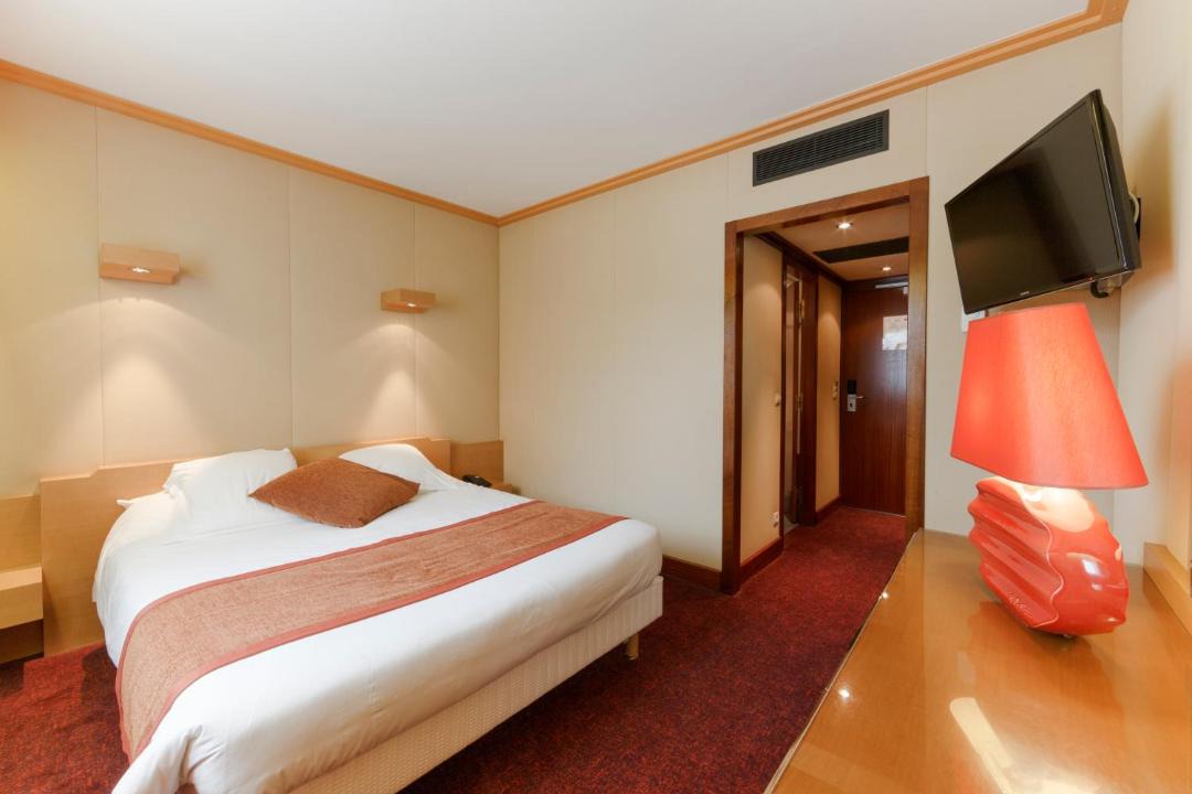 Photo of Bedroom in Lons-le-Saunier