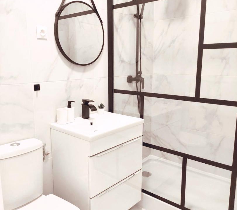 Photo of Bathroom in Louvres