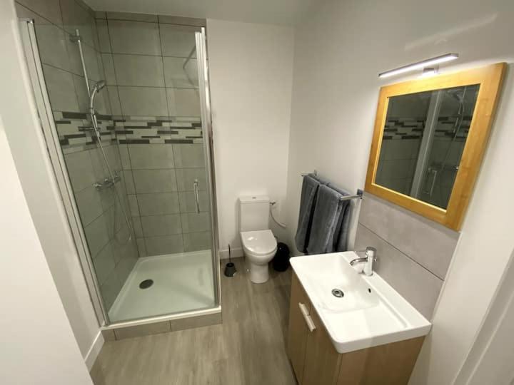 Photo of Bathroom in Anatole France Danton