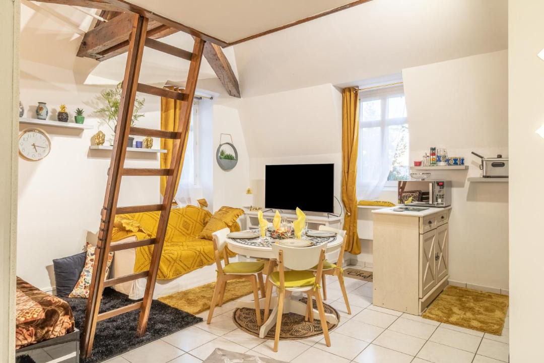 Photo of Livingroom in Dammarie Les Lys