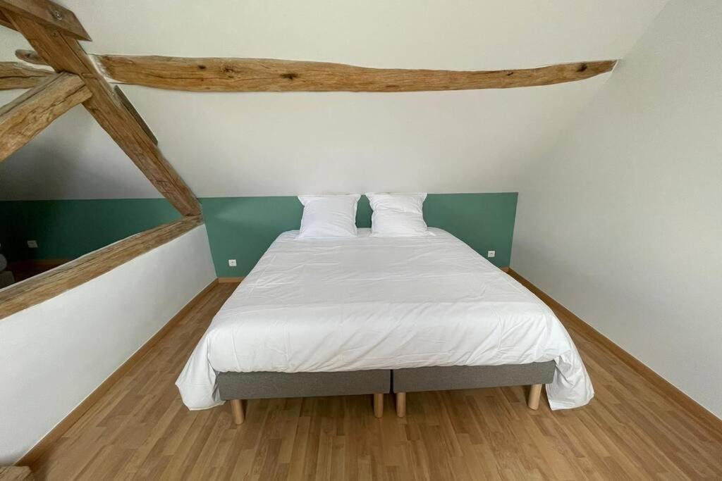 Photo of Bedroom in Diancey