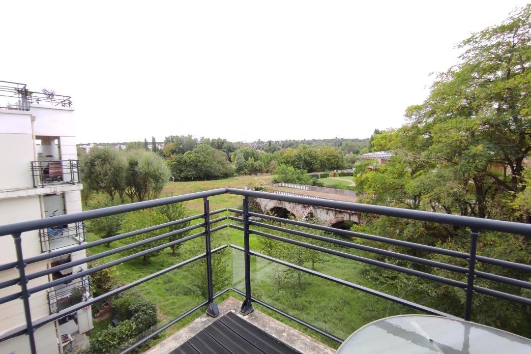 Photo of Patio Balcony in Carrieres-sous-Poissy