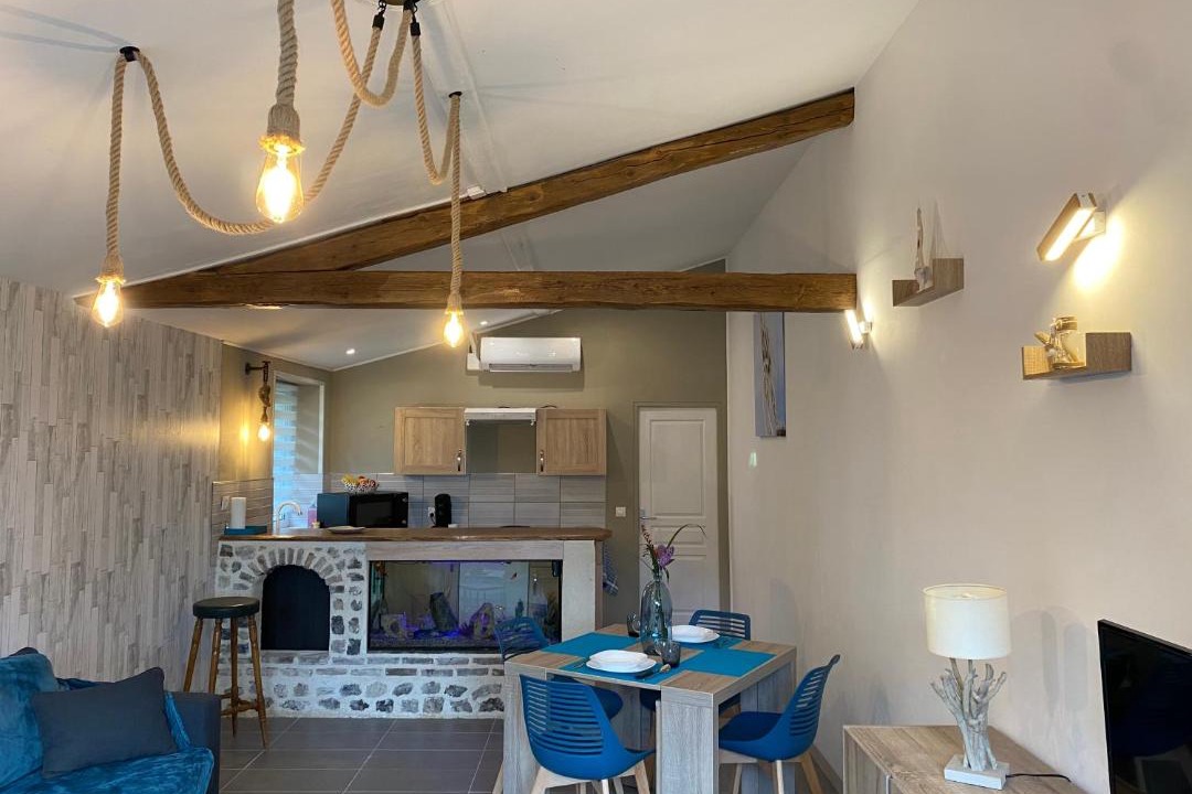 Photo of Livingroom in Saint-Leonard
