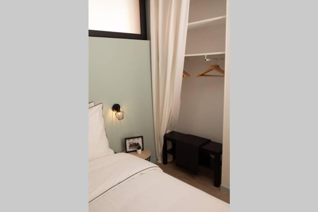 Photo of Bedroom in Longuenesse
