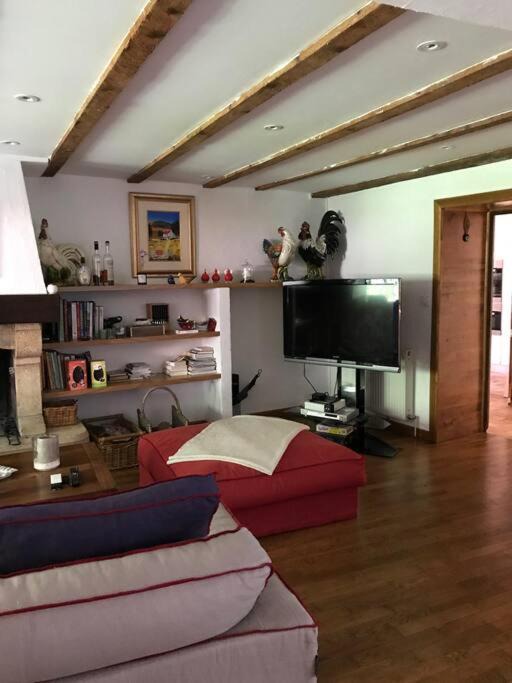 Photo of Livingroom in Courmangoux