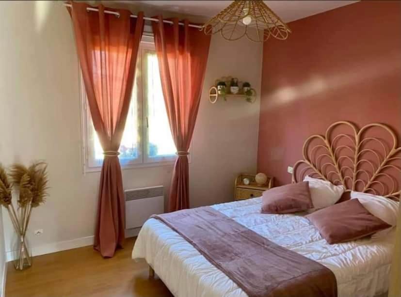 Photo of Bedroom in Aigneville