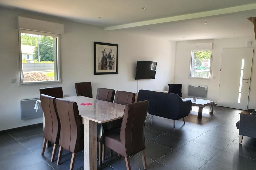 Photo of Livingroom in Carly