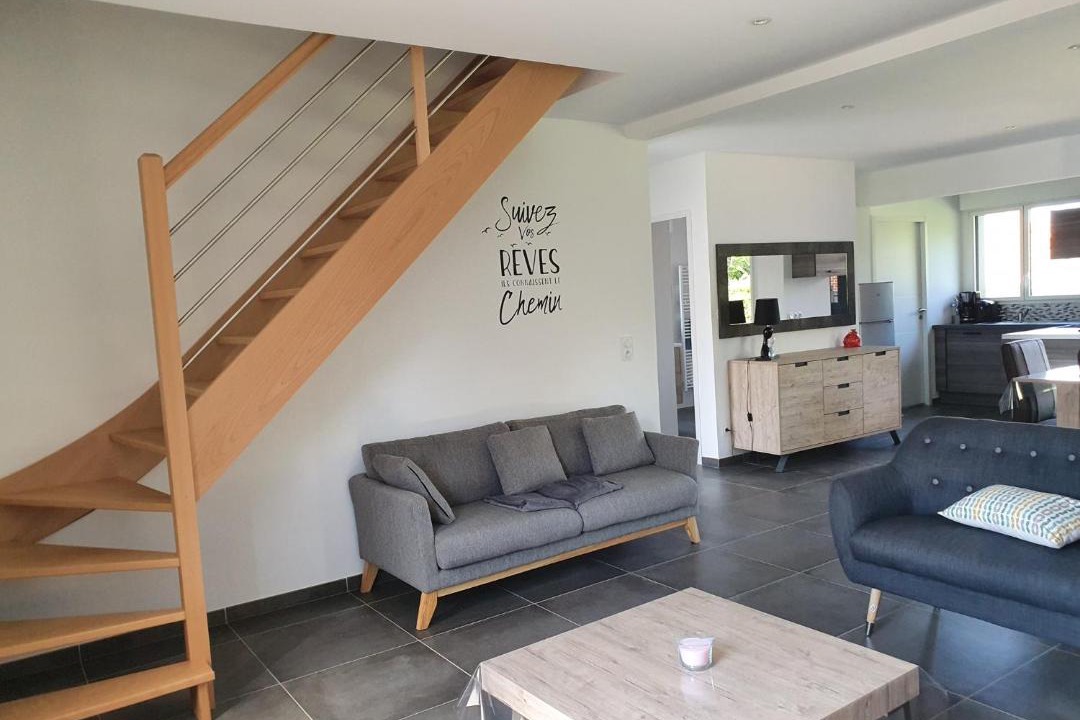 Photo of Livingroom in Carly