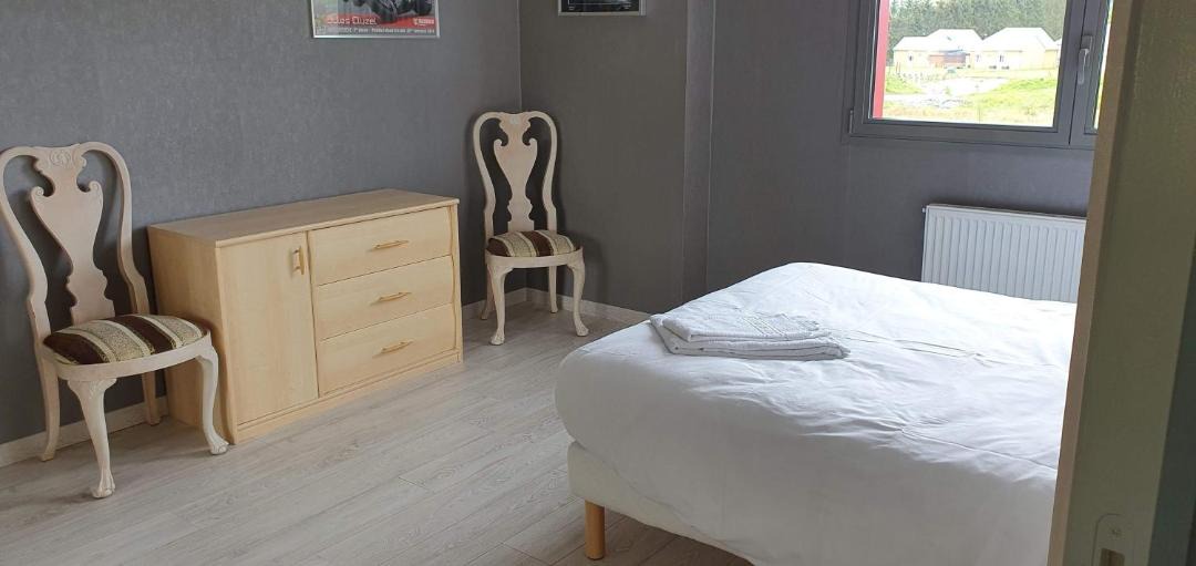Photo of Bedroom in Givet