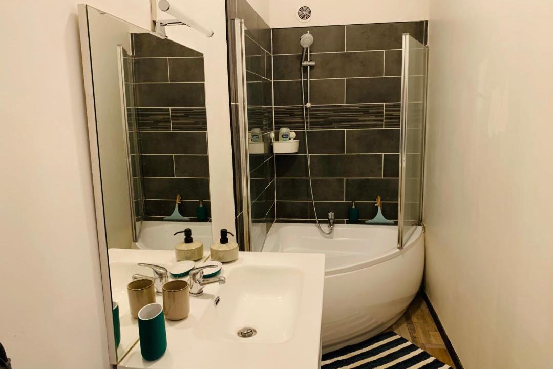 Photo of Bathroom in Douai