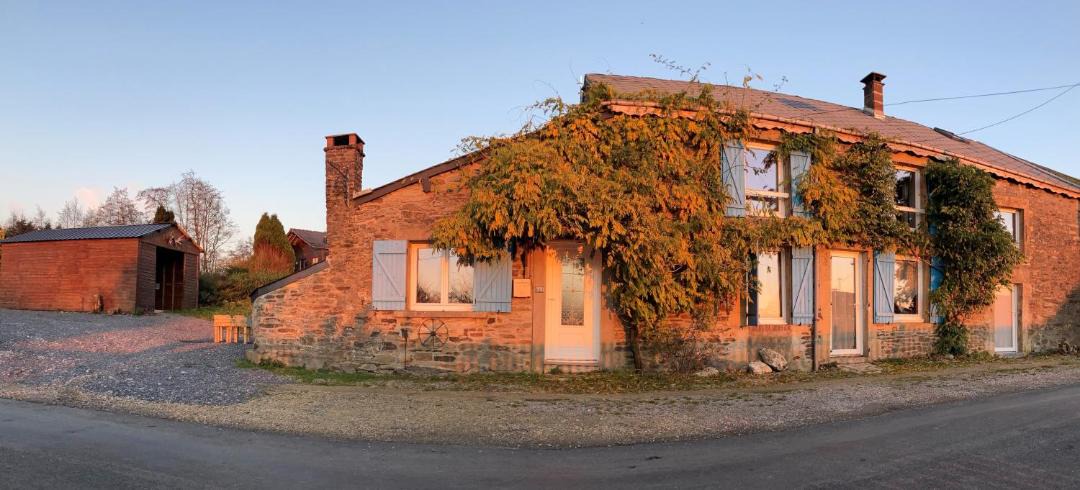 Photo of Buildings in Montherme