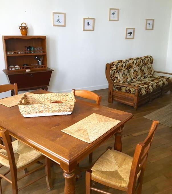 Photo of Livingroom in Gray