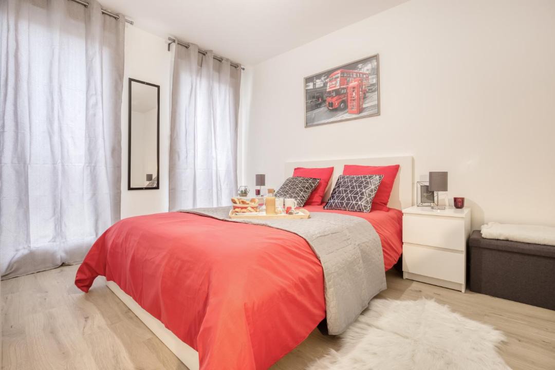 Photo of Bedroom in Bagnolet