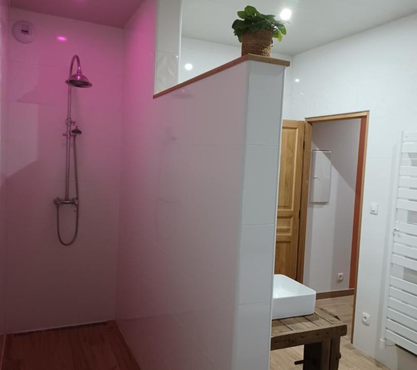 Photo of Bathroom in Alincthun