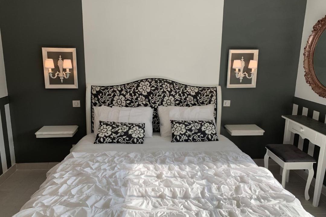 Photo of Bedroom in Saint-Martin-en-Biere